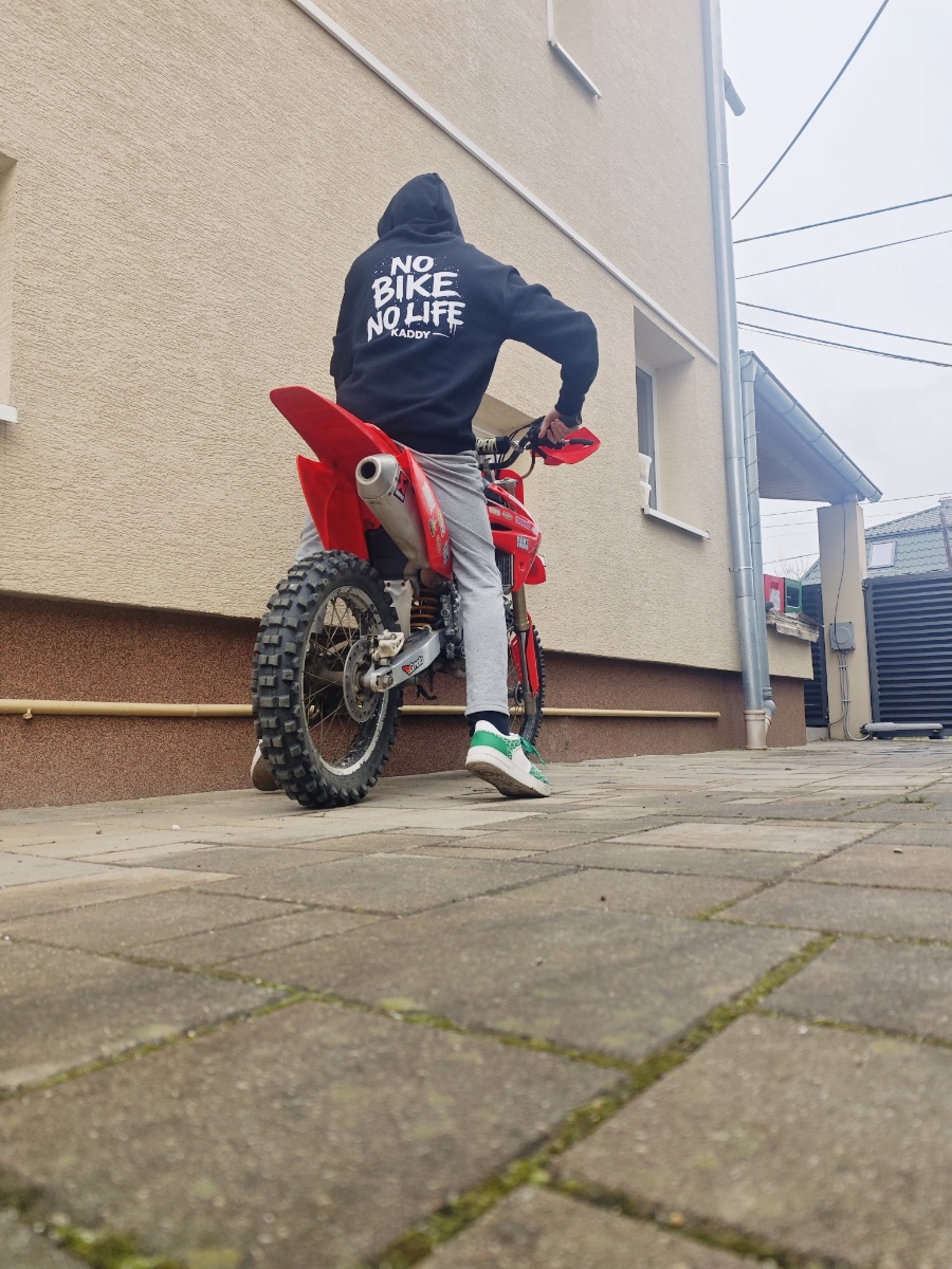 Recenze od Adam W.