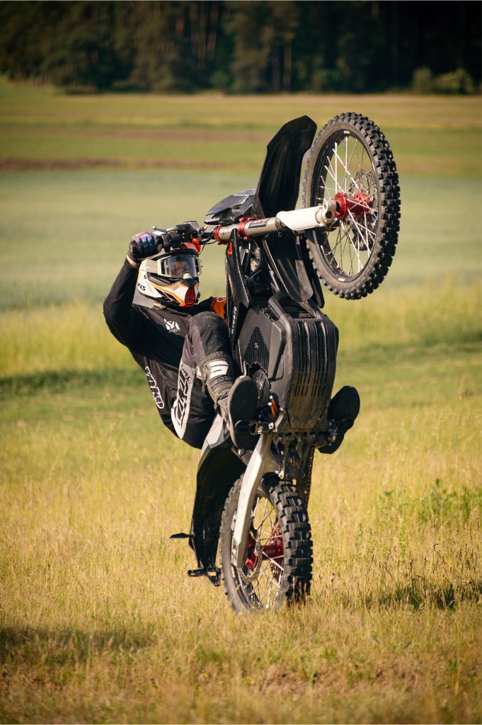 Nejsilnější elektromotorka (enduro)